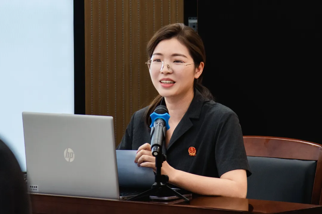 综合办公室李梦婷