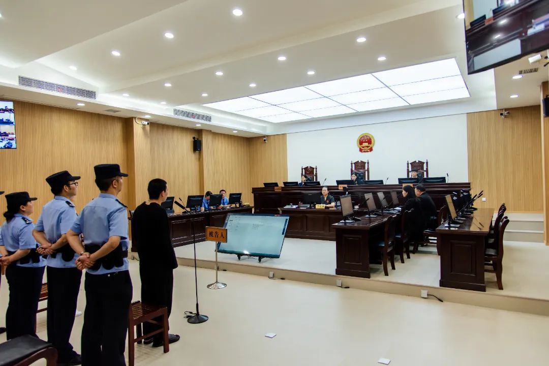 6月20日上午，黄石港区人民法院公开宣判一起毒品犯罪案件
